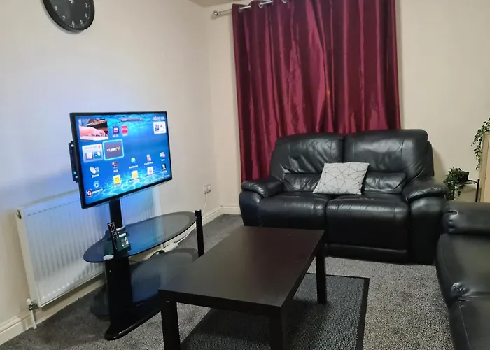 Ideal Apartment Close To The Hustle And Bustle,Town Centre